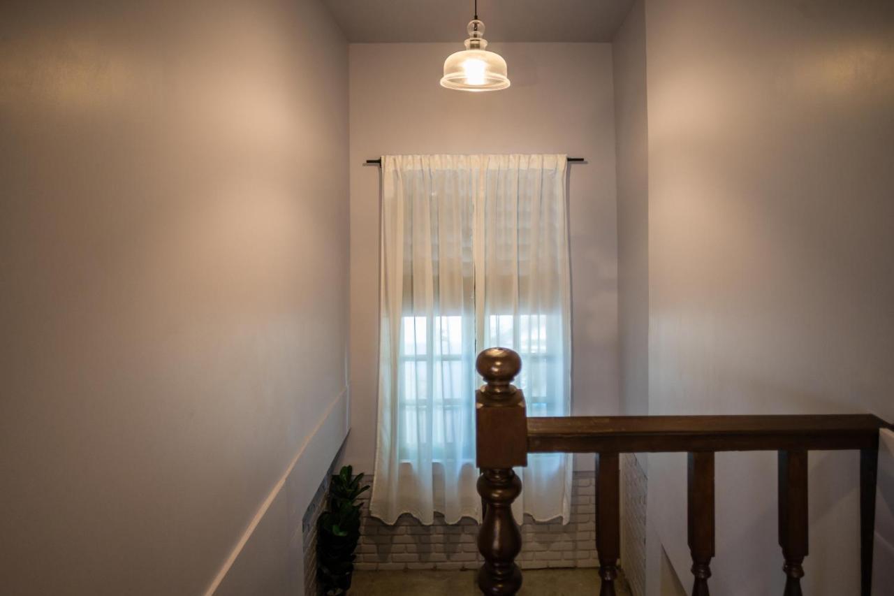 Mini-Me Home, A Cozy Entire House In Old City 치앙마이 외부 사진